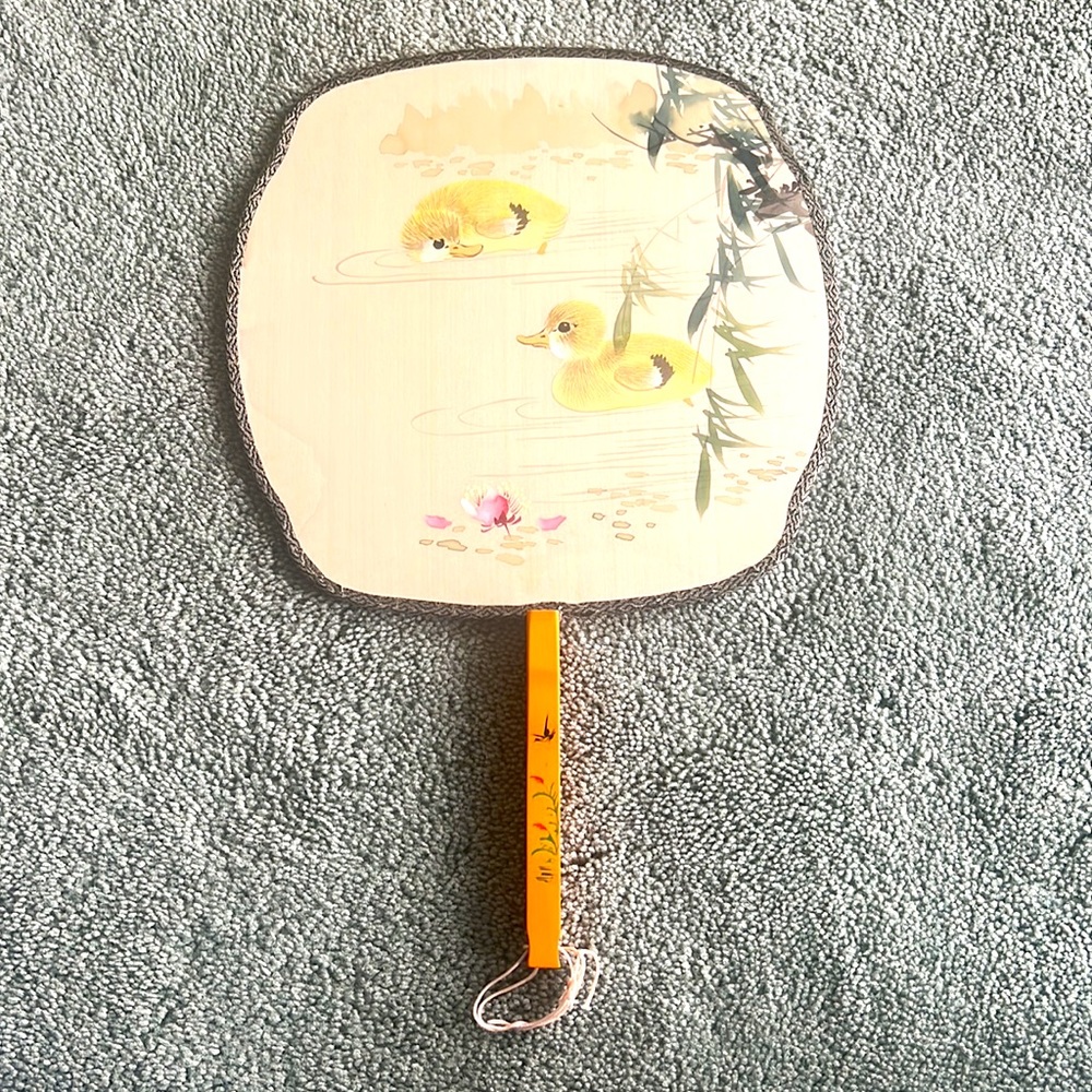 Vintage Chinese Fan Hand Painted - Picture 2 of 2